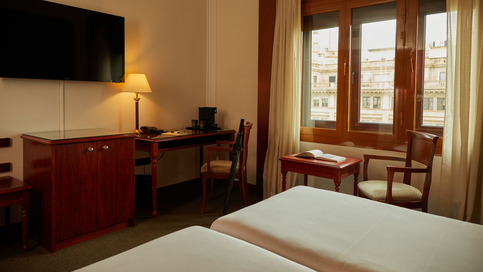 El Avenida Palace Room