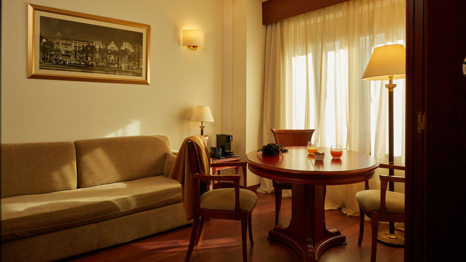 El Avenida Palace Room