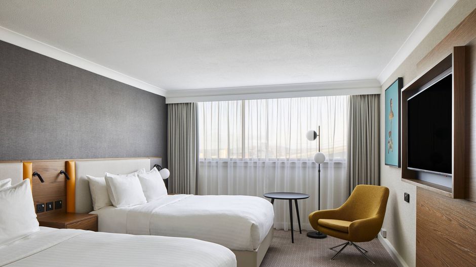 Cardiff Marriott Hotel Room