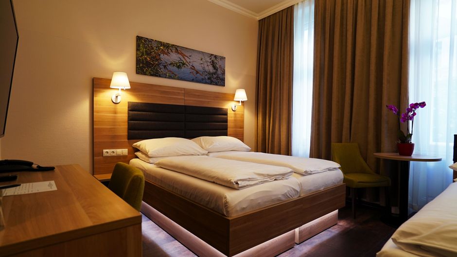 Marc Aurel Hotel Room