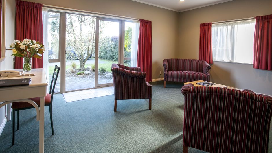 Cornwall Motor Lodge Room