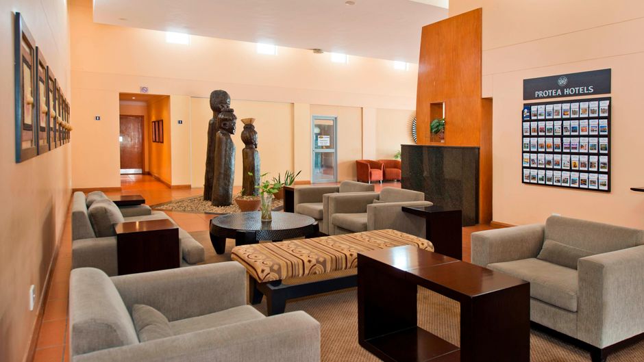 Protea Hotel Ondangwa Lobby