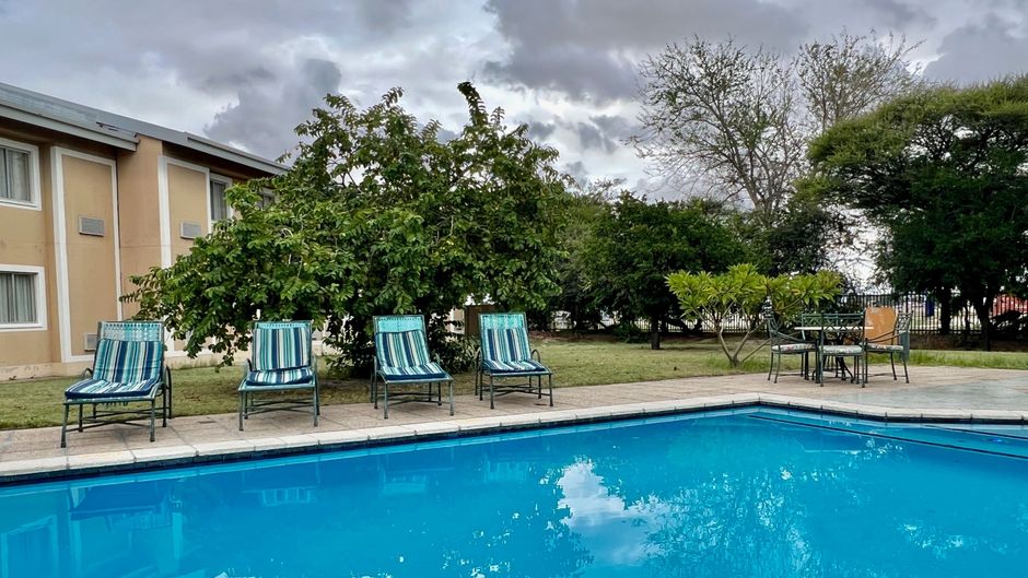 Protea Hotel Ondangwa Pool
