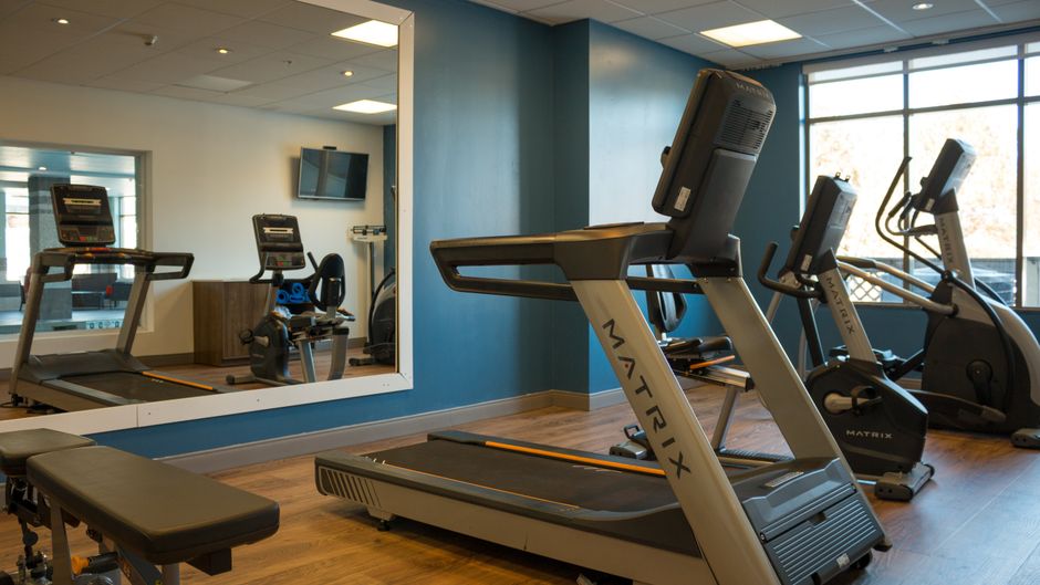 Holiday Inn Express Hotel & Sts Kingston Health Club
