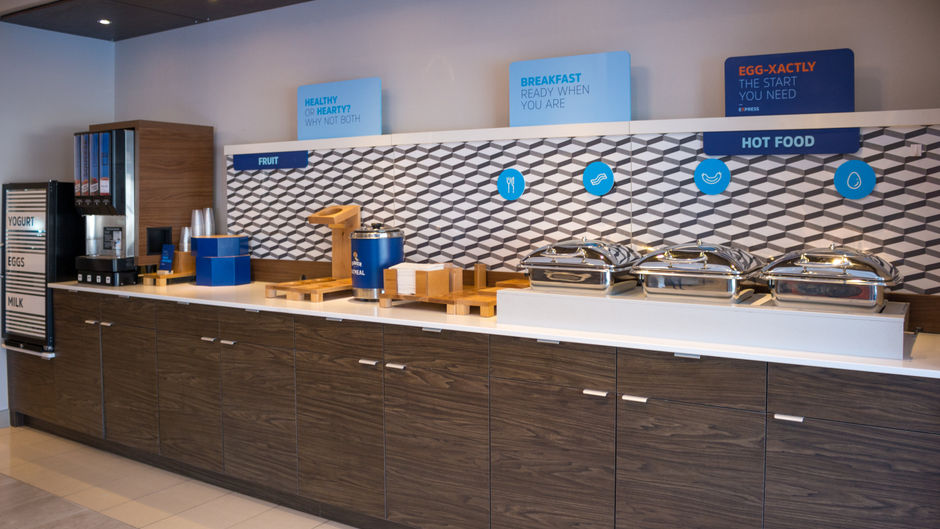 Holiday Inn Express Hotel & Sts Kingston Restaurant