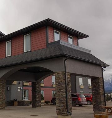 The Kanata Inns Invermere