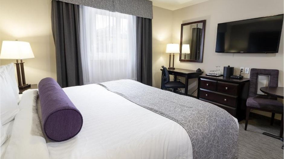 The Kanata by BCMInns Blairmore Room