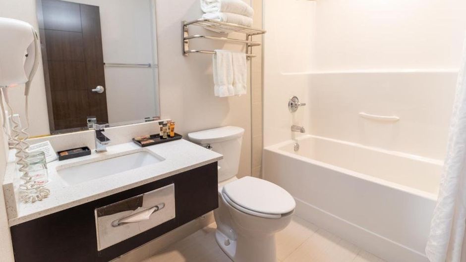 The Kanata by BCMInns Blairmore Room