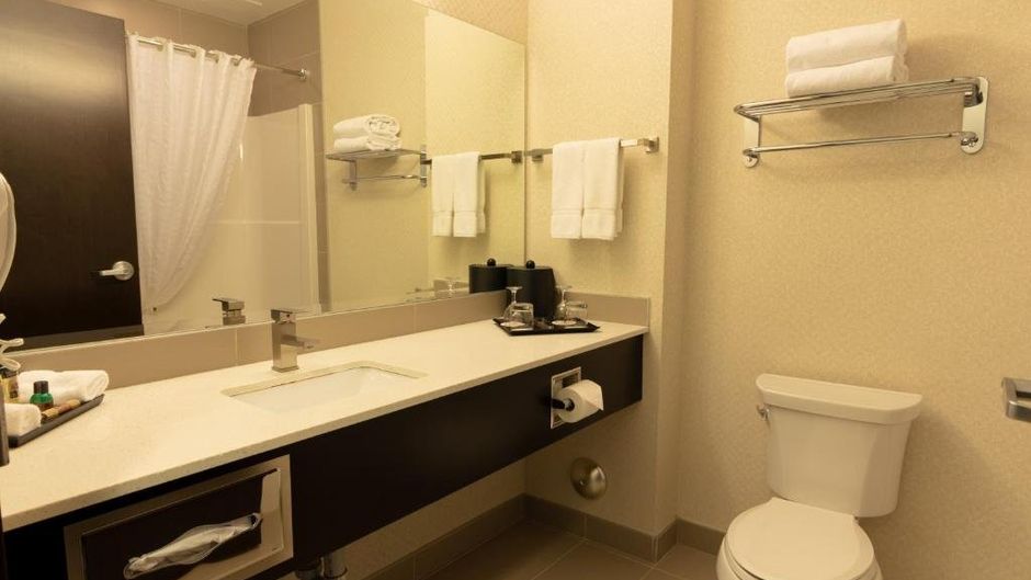 The Kanata Inns by BCMInns Whitecourt Room