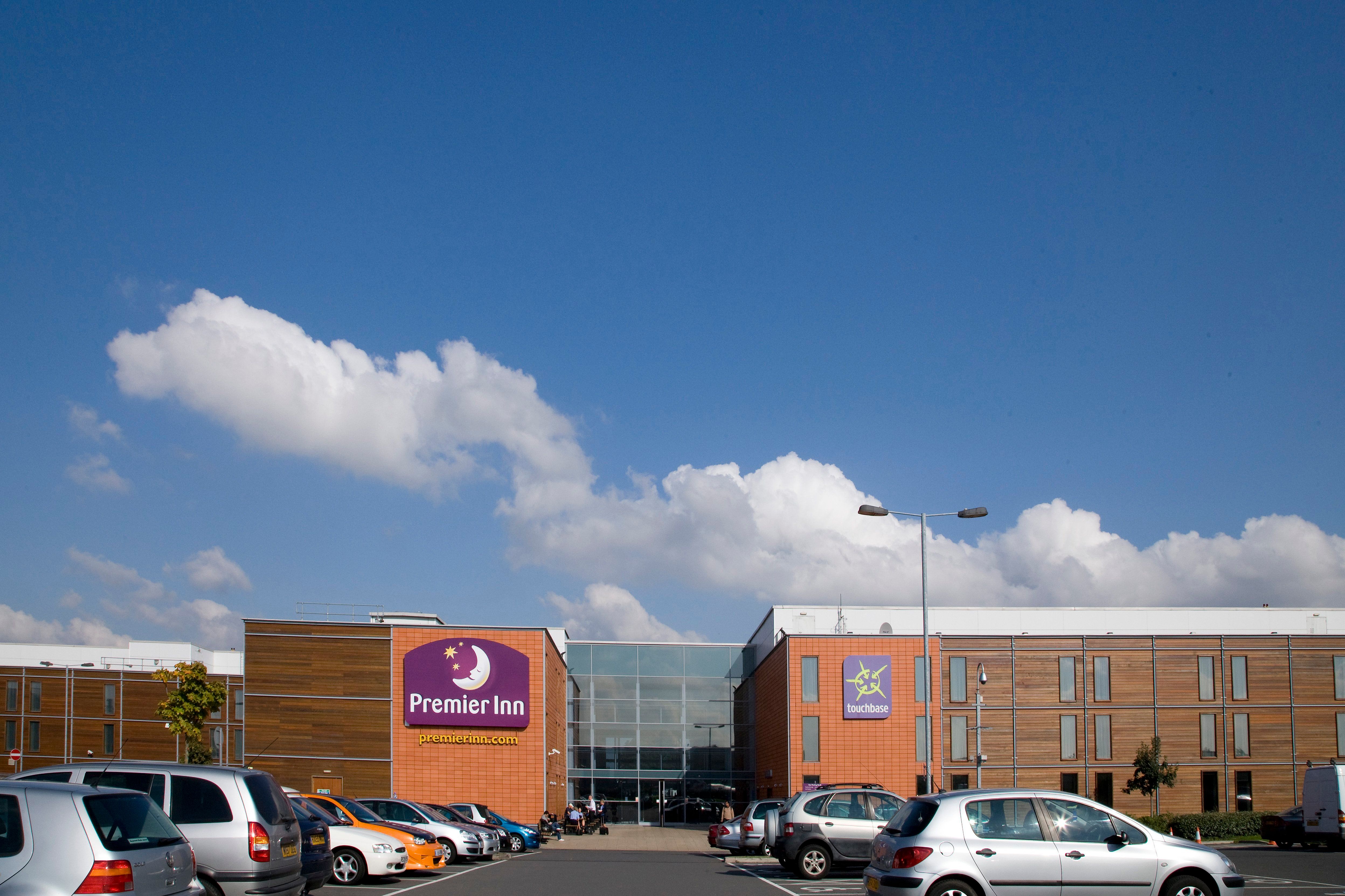 Premier inn shop bath