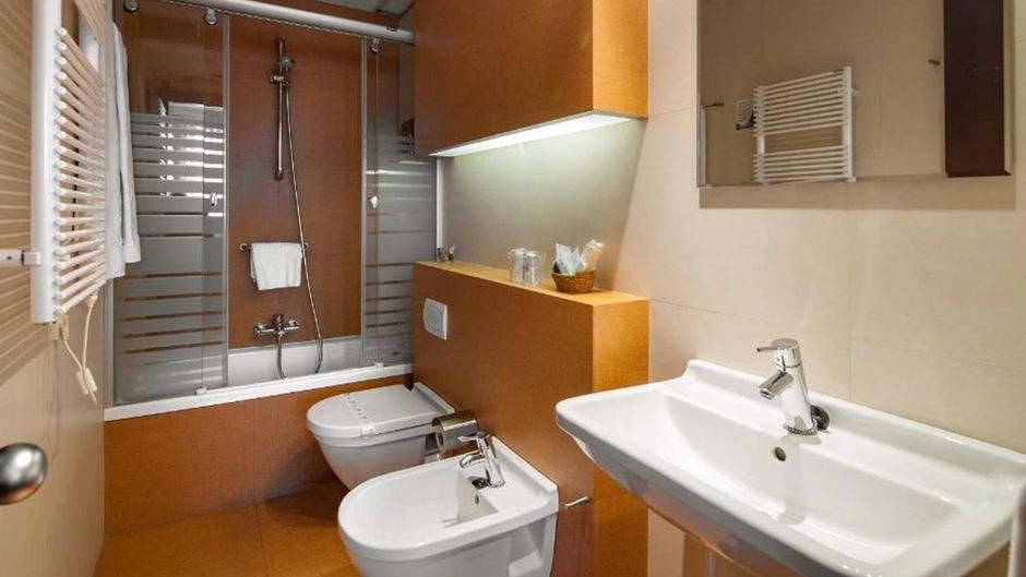 Yoldi Hotel Room