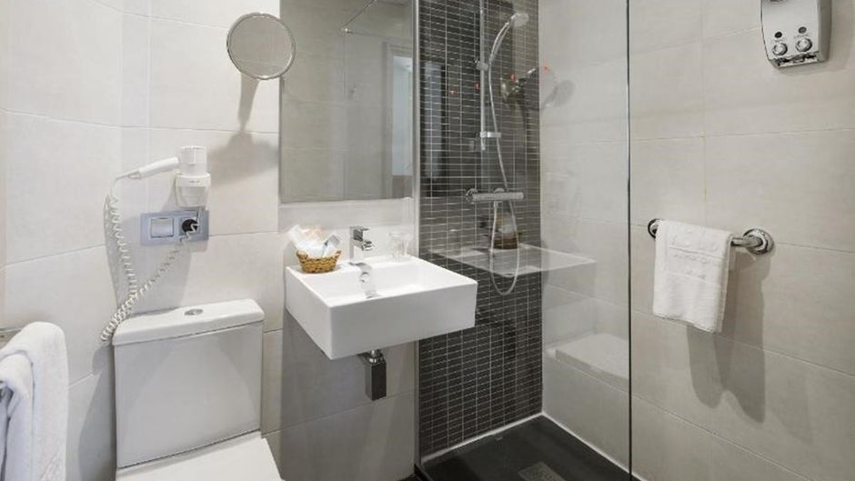 Yoldi Hotel Room