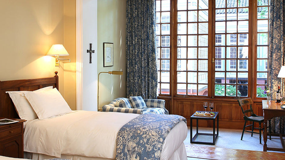 Costa Real Hotel Room