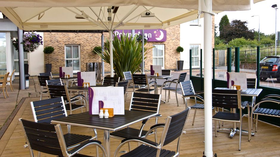 Premier Inn Bristol Cribbs Causeway Exterior
