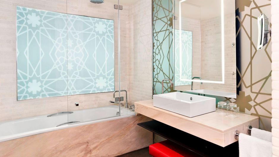 Le Meridien Oran Hotel & Convention Ctr Room