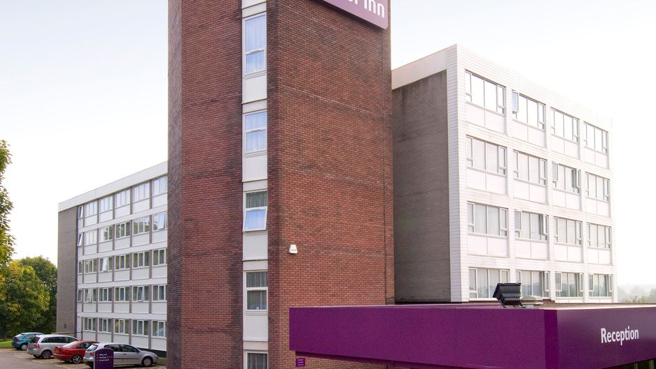 Premier Inn Cardiff North Exterior