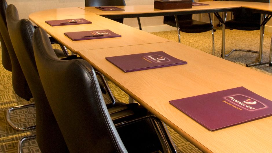 Premier Inn Castleford (Xscape,M62,J32) Meeting