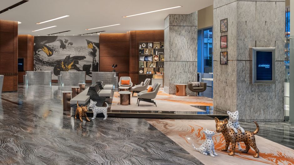 Le Meridien Bangkok Lobby
