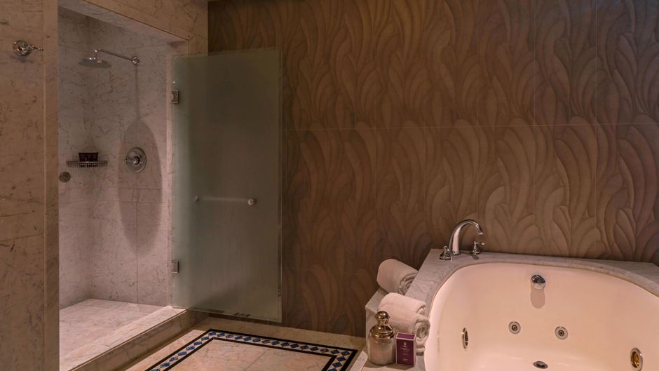 The Ritz-Carlton, Santiago Room