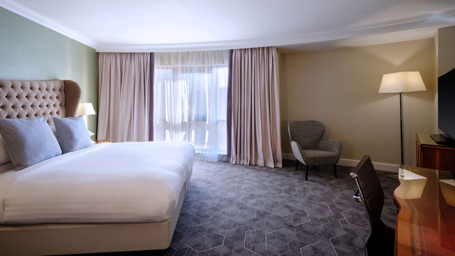Delta Hotels by Marriott Liverpool Suite