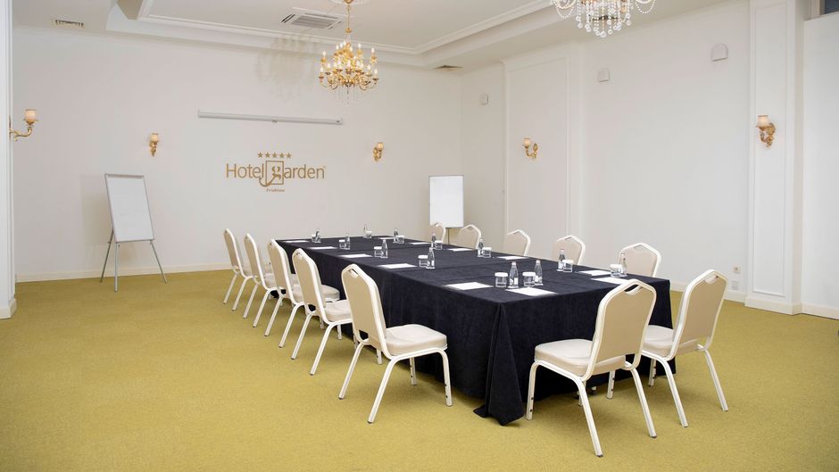 Hotel Garden Meeting
