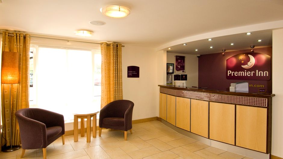 Premier Inn Coventry East (M6 J2) Lobby