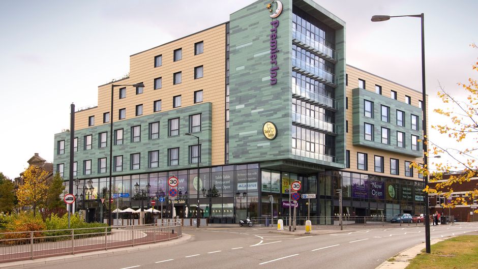 Premier Inn Doncaster Central Exterior