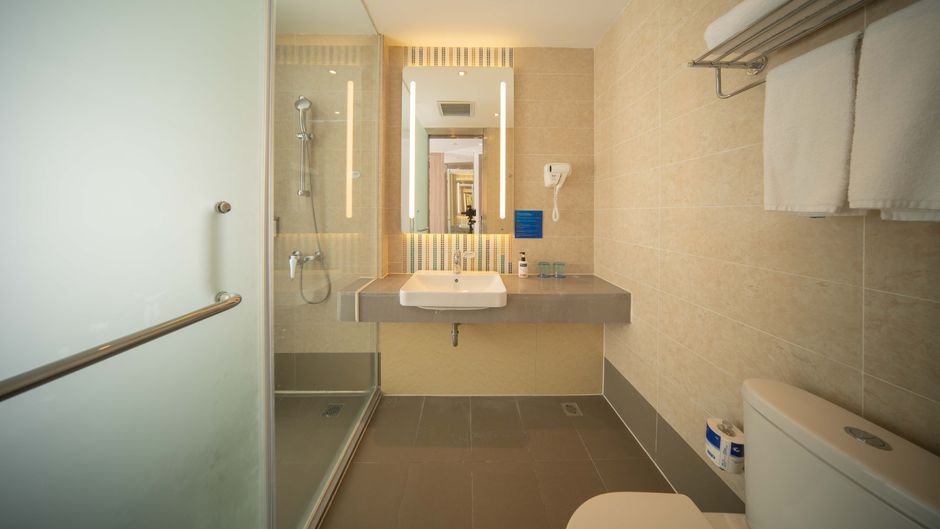 Holiday Inn Express Shanghai Pujiang Room