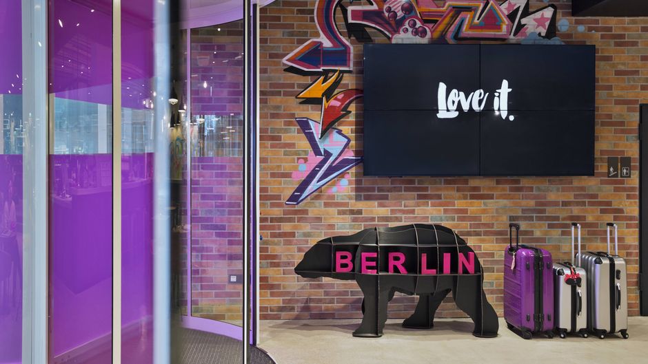 MOXY Berlin Humboldthain Park Lobby