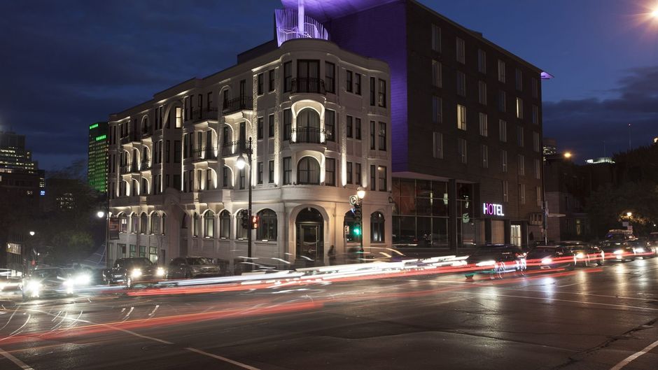 Hotel 10 Exterior