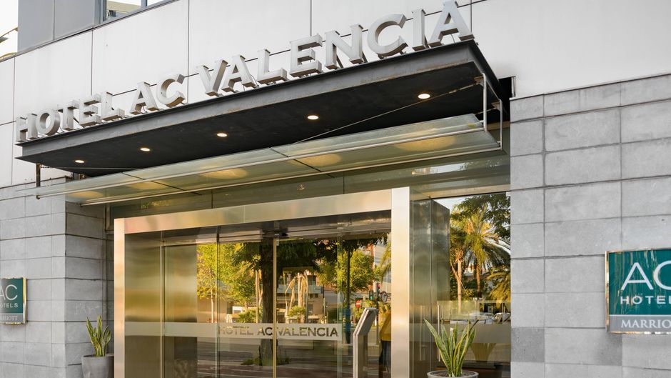 AC Hotel Valencia Exterior