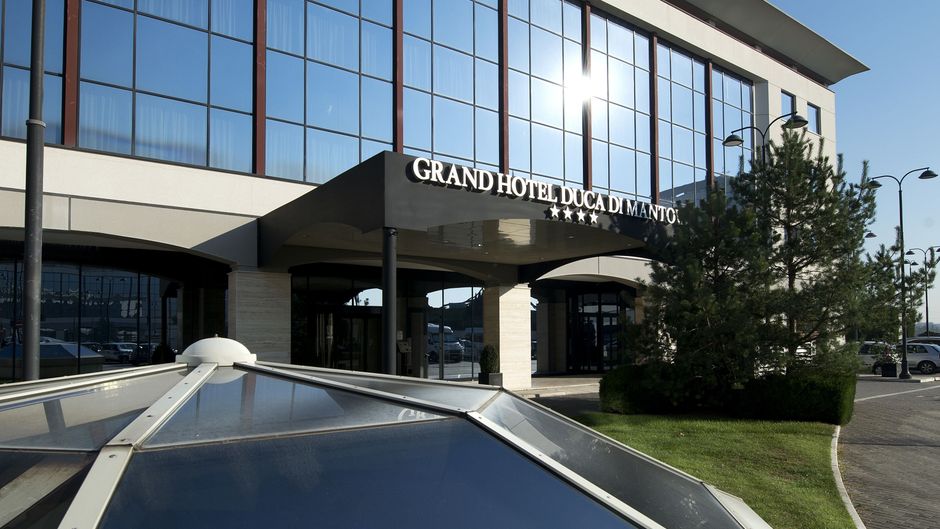 Grand Hotel Duca Di Mantova Exterior