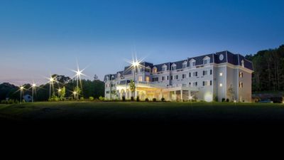 Courtyard Lenox