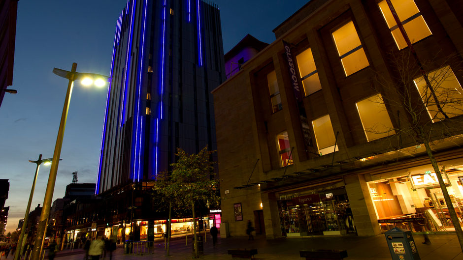 Premier Inn City Center (Buchanan) Exterior