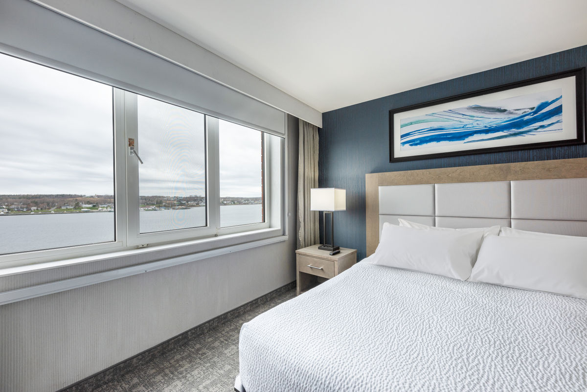 Buy Luxury Hotel Bedding from Marriott Hotels - Block Print Bed & Bedding  Set