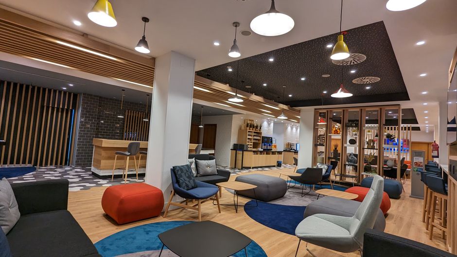 Holiday Inn Express Bilbao Lobby
