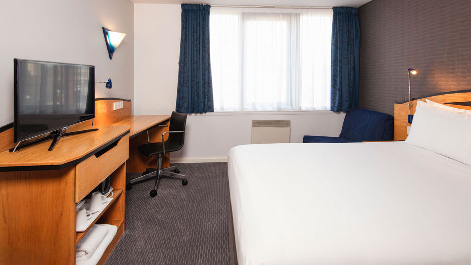Holiday Inn Express City Centre Room