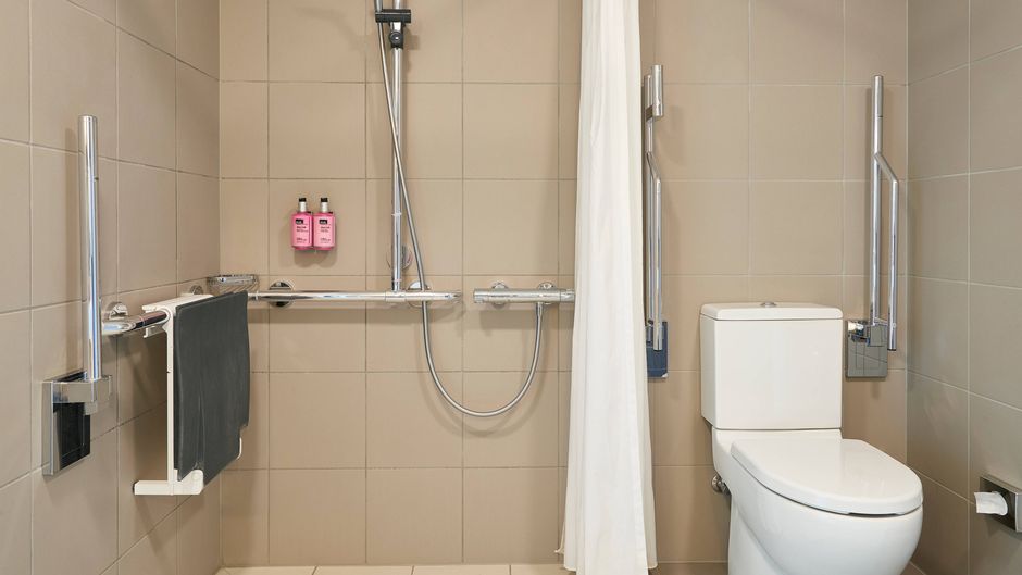 Moxy Paris Charles de Gaulle Airport Room