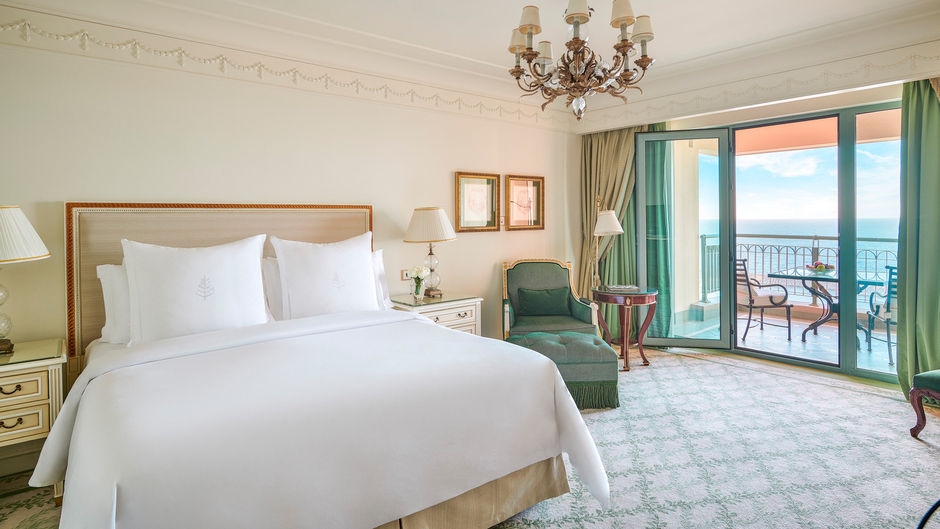 Four Seasons Hotel Alexandria Suite