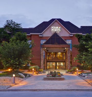 Four Points St Catherines Niagara Suites