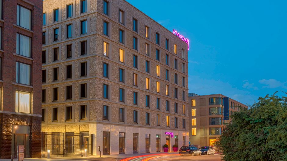 MOXY London Excel Exterior