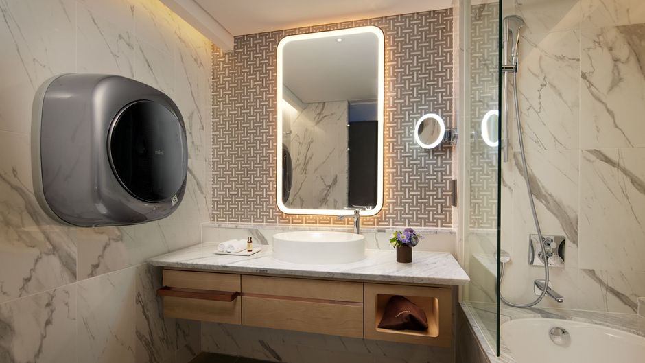 Lotte Hotel World Room