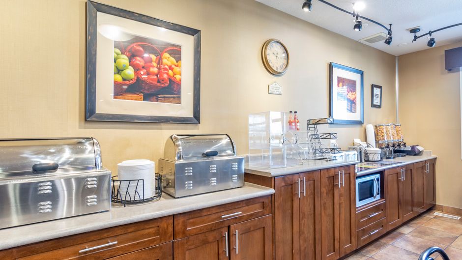 Devonian Hotel and Suites Restaurant