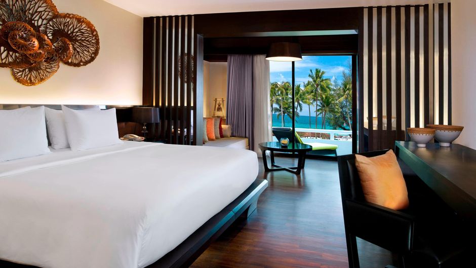Le Meridien Phuket Beach Resort Suite