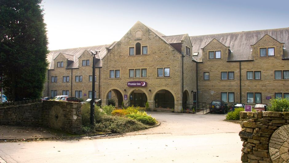 Premier Inn Huddersfield North Exterior