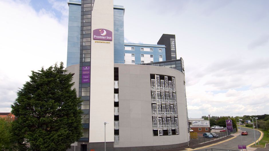 Premier Inn Hull City Centre Exterior