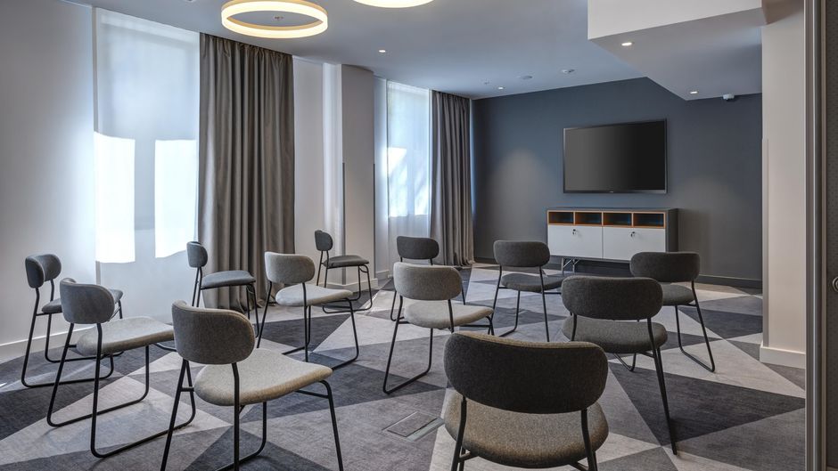 Holiday Inn Express Astana - Turan Meeting