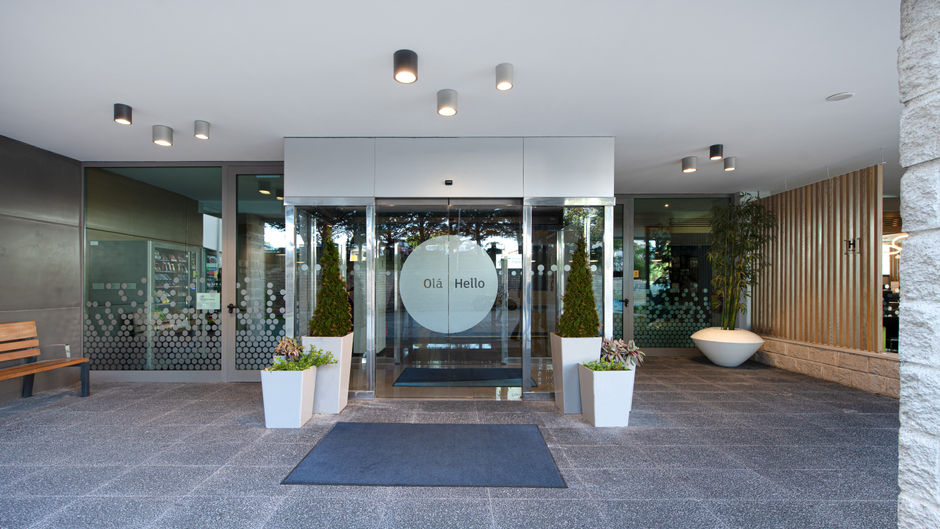 Holiday Inn Express Lisbon Airport Exterior