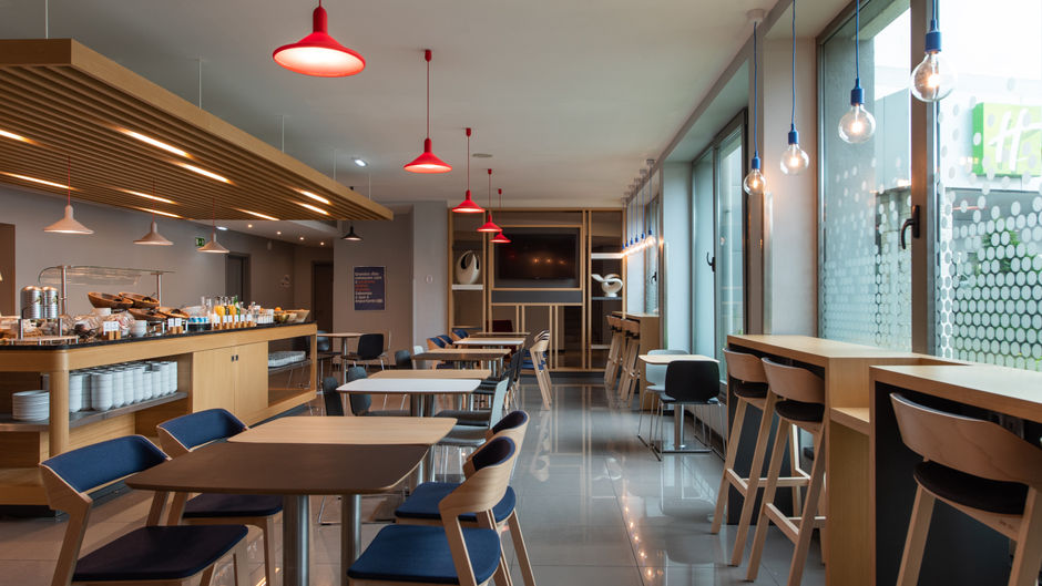 Holiday Inn Express Lisbon Airport Restaurant