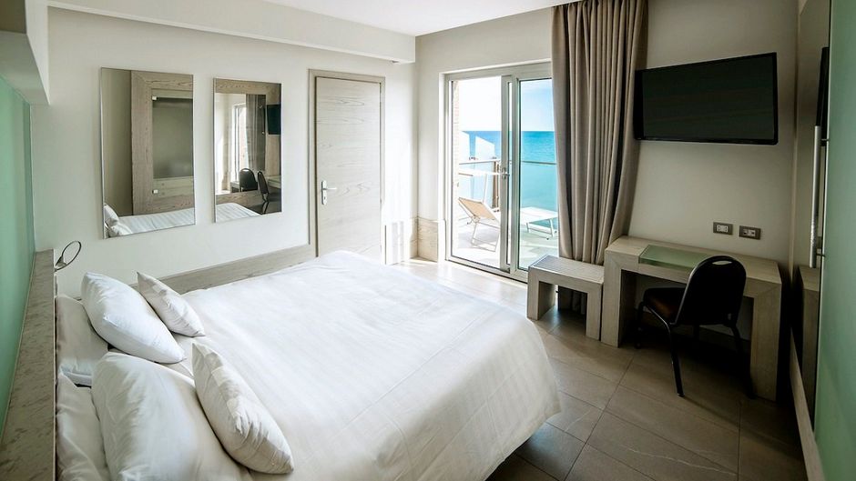 Smy Aran Blu Roma Mare Room